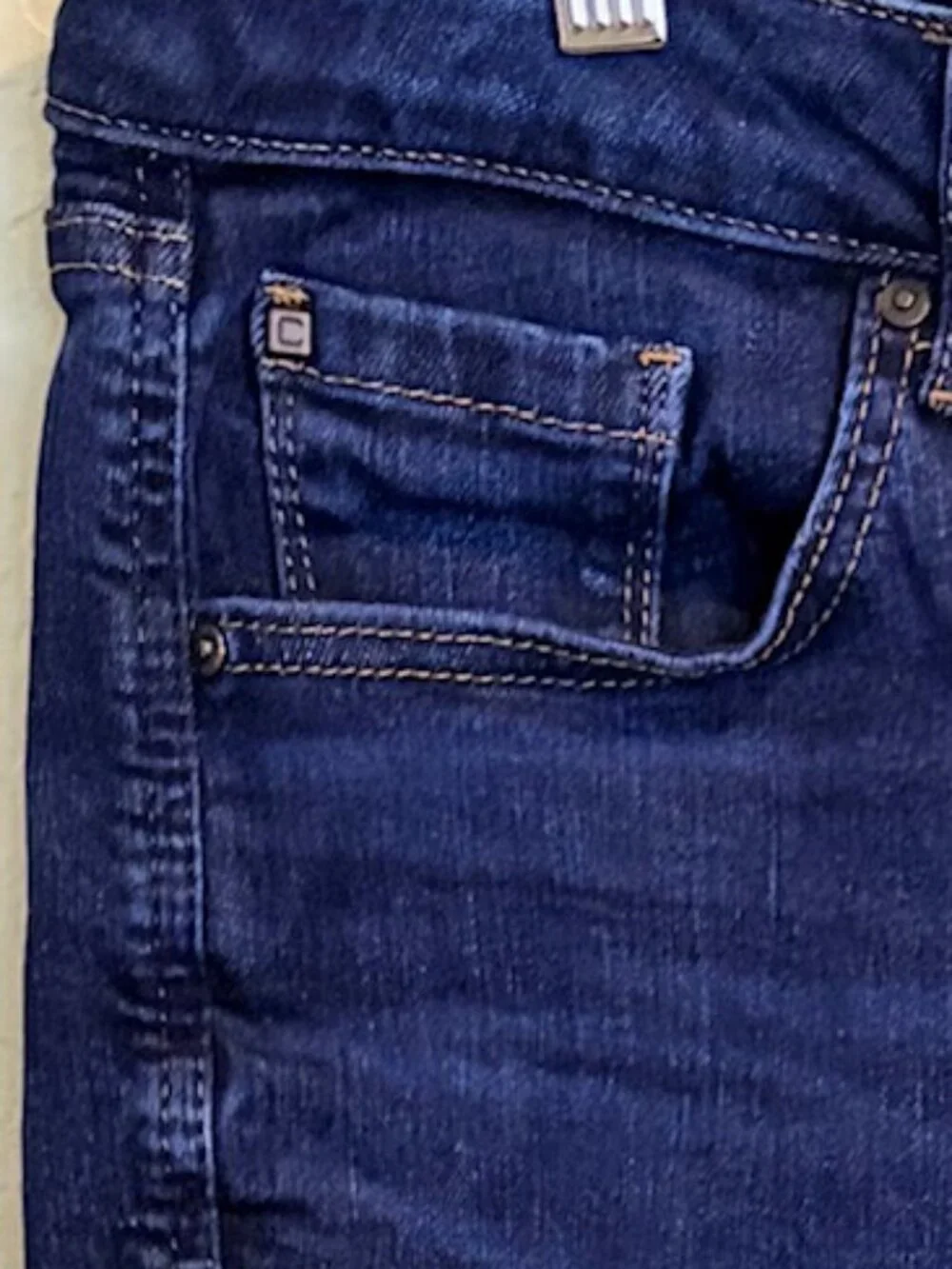 Chico’s Define Me Denim Slim Leg Dark Wash Mid Rise 14R Womens Jeans EUC - Picture 5 of 6